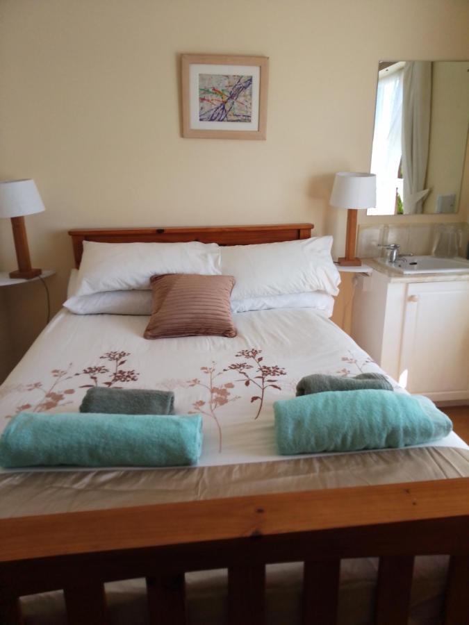Room In Bungalow - Very Nice View With This Room Sneem Eksteriør billede